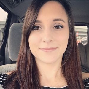 Meet your Posher, Amie